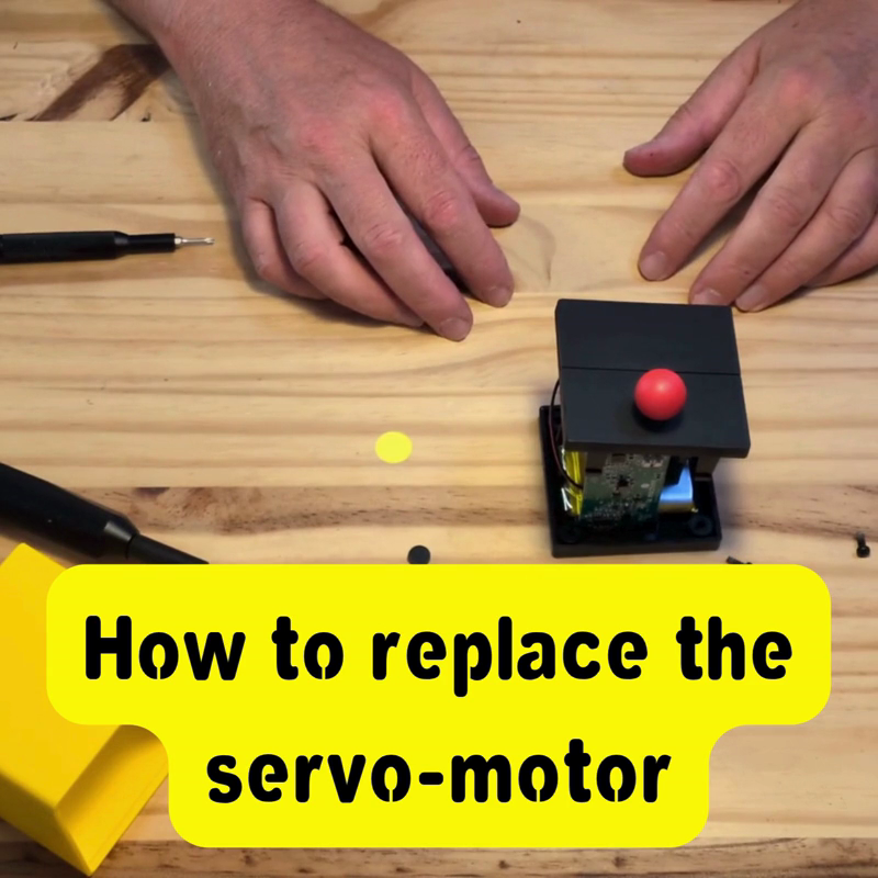 Replacing the servo motor